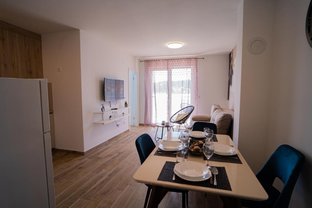 Laurel Apartment Tisno